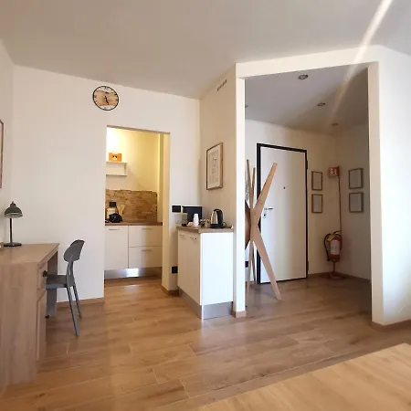Holz35 Wi-fi Breakfast Ac Garage * فيرونا
