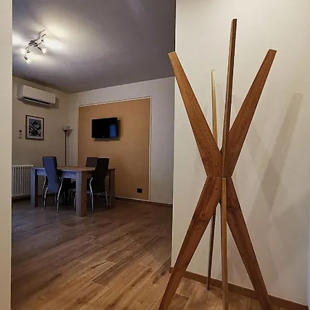 Holz35 Wi-fi Breakfast Ac Garage Βερόνα